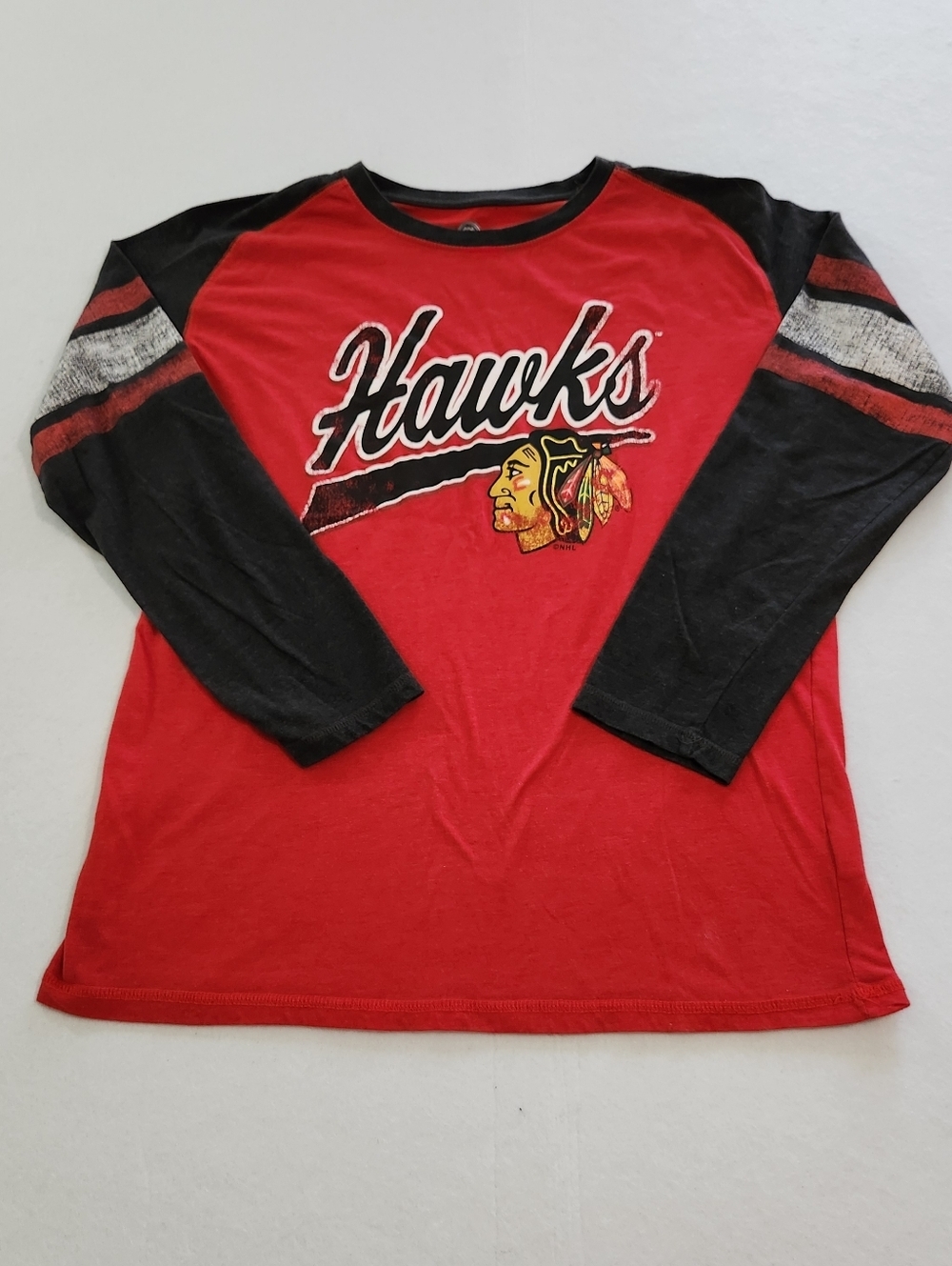 NHL Chicago Blackhawks Long Sleeve Raglan Tee - Red & Black Size Large